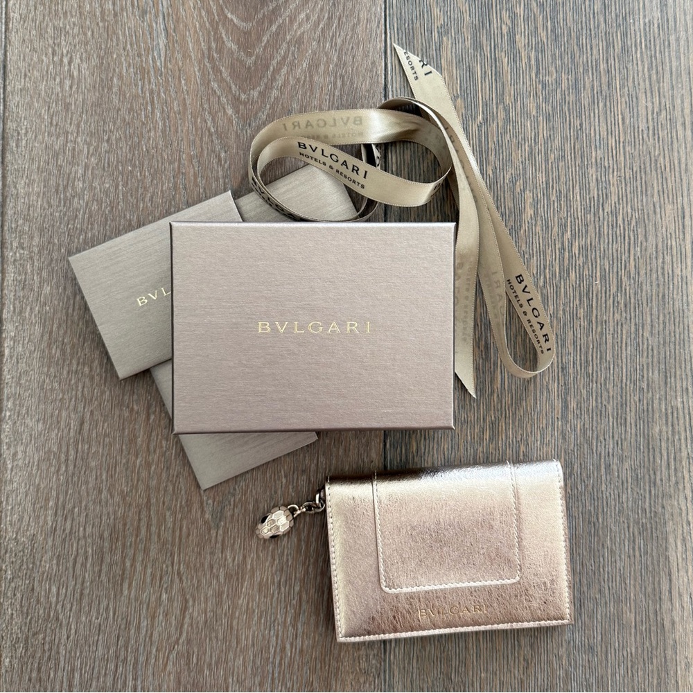 BVLGARI Serpenti Forever Leather Gold Metallic Card Holder New With Tags and Box